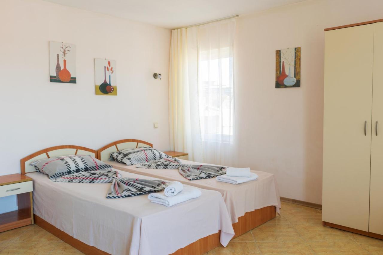 Guest House Eos Sosopol Exterior foto
