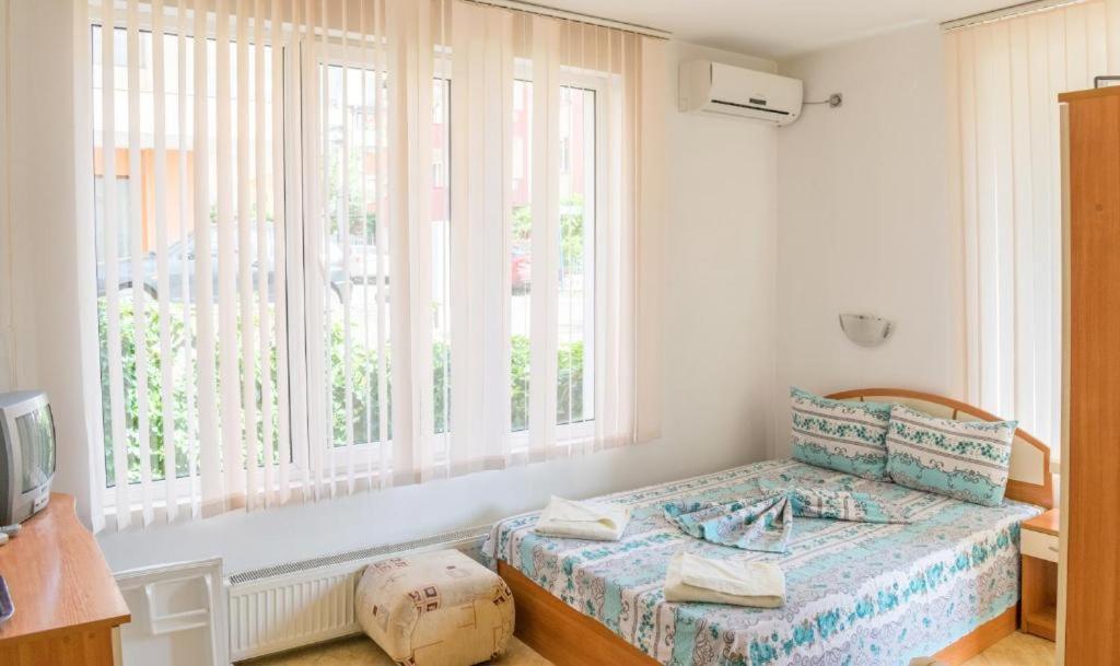 Guest House Eos Sosopol Exterior foto